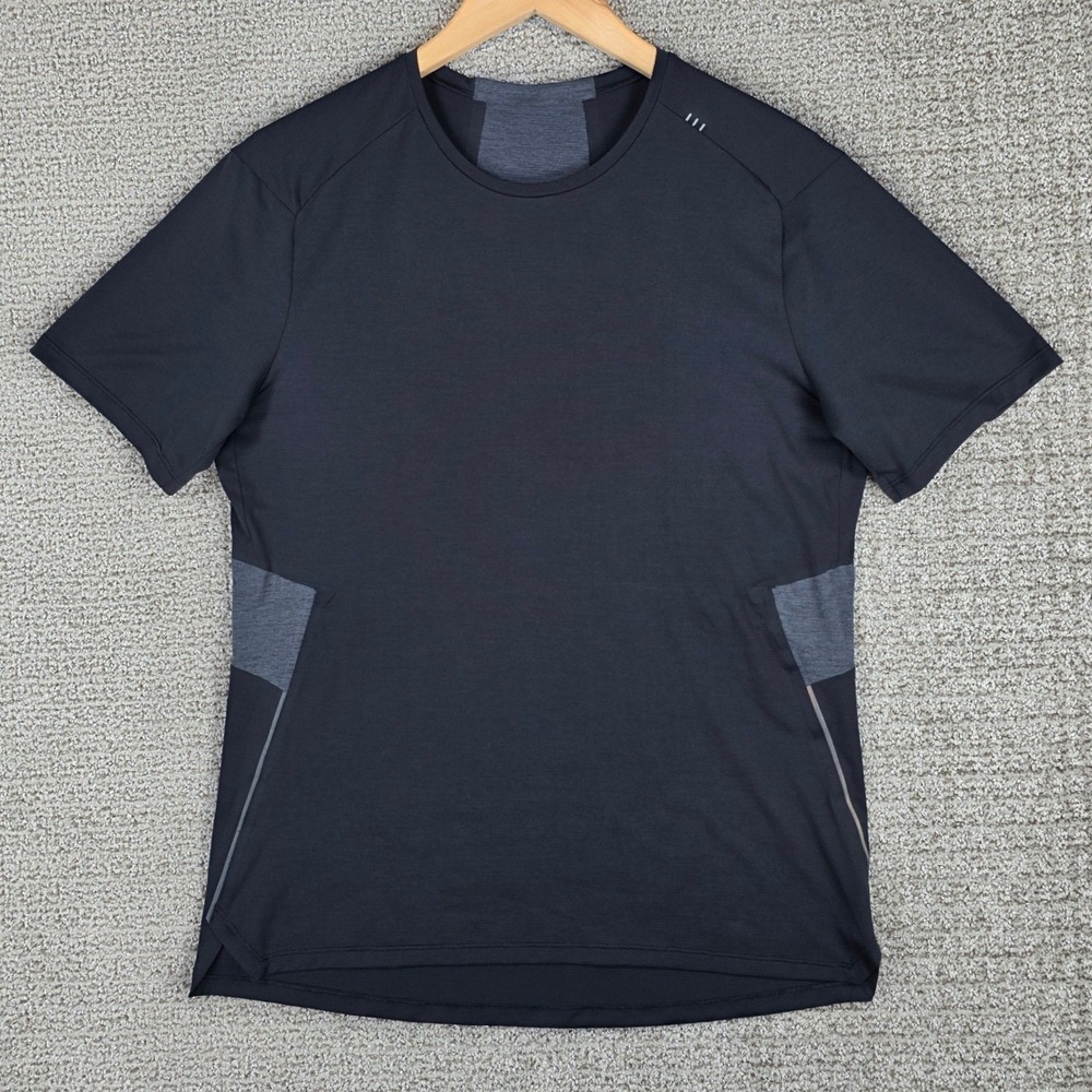 Lululemon Mens Fast and Free Short Sleeve Shirt Black Gray Size Large Athletic